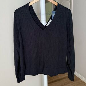 Abercrombie & Fitch Ribbed Soft Collection Black Vneck Sweater Large